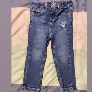 Lot of 2 pairs of 2T toddler girl jeans